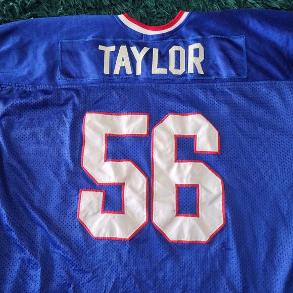 Mitchell & Ness 1981 #56  Lawrence Taylor NFL Throwback Jersey Size 58 27x38 - Picture 6 of 7